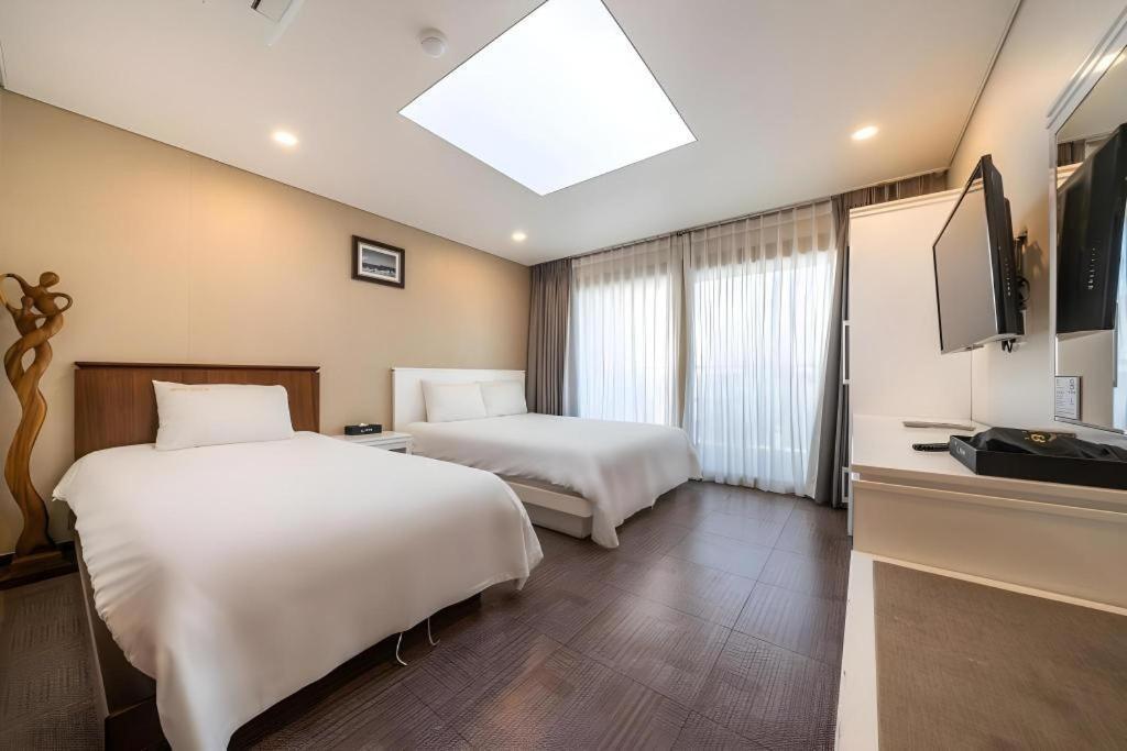 Sea View Hotel Jeju by Eksteriør bilde