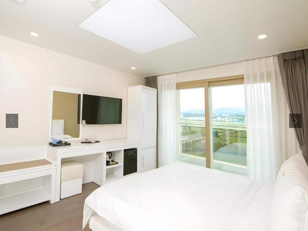 Sea View Hotel Jeju by Eksteriør bilde