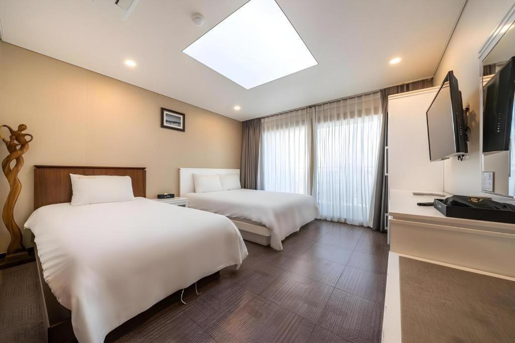 Sea View Hotel Jeju by Eksteriør bilde