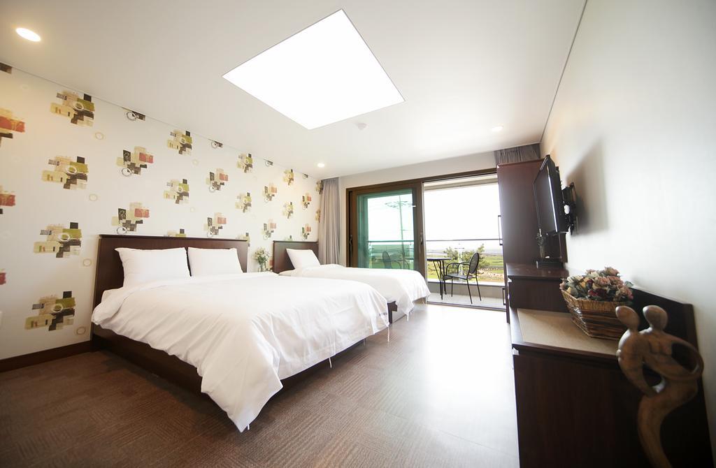 Sea View Hotel Jeju by Rom bilde